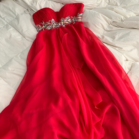 Stunning Prom Dress - Picture 4 of 6